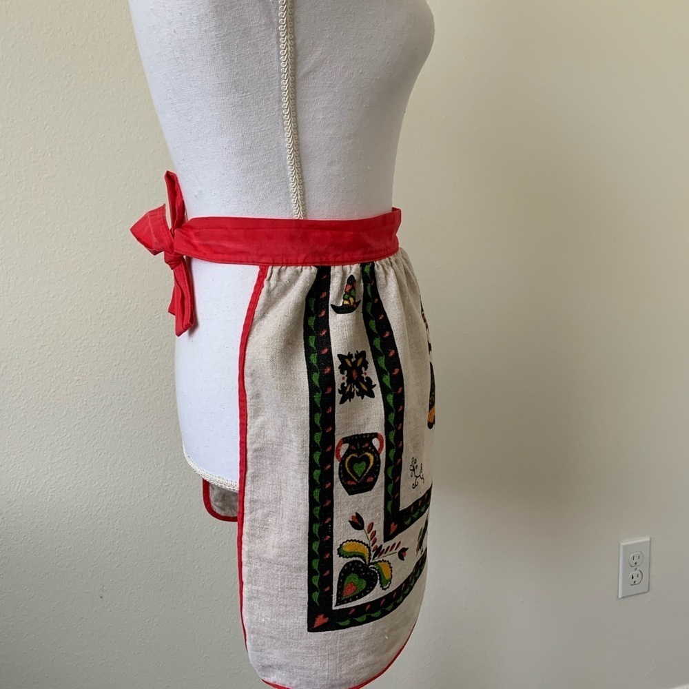 Apron - Picture 2 of 4